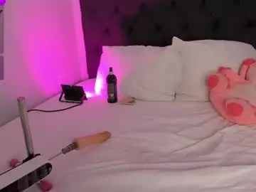 Chaturbate Free Live Porn of evelynhoward23