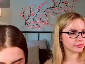 Chaturbate Live Sex of cloverfarewell