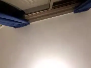 Chaturbate Watch Live Sex Cams of cuteguy52