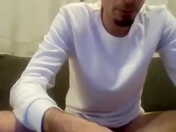 Chaturbate Live Sex Cam of toy_master101