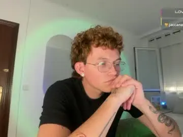 Chaturbate Live Sex of anddres_boss
