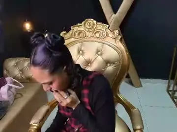 Chaturbate Live Sex Cam of sweett_pleasure