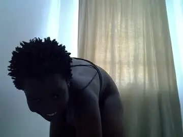 Chaturbate Live Sex Cam of alicia_qween