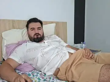 Chaturbate Live Sex of daddyy000018