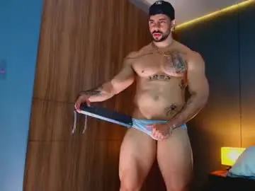 Chaturbate Live Sex of massimo_visconti