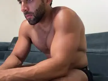Chaturbate Free Porn Cam of fitcurvyman4fun_69