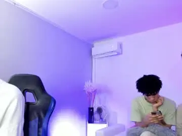 Chaturbate Best live sex cam show of handsomeboys19