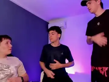 Chaturbate Live Porn of handsomeboys19