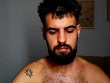 Chaturbate Nude Webcam of hairyrobxxx