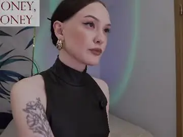 Chaturbate Live Sex Cam of sirenaswhisper