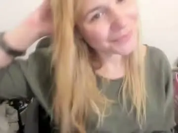 Chaturbate Live Porn of artsyandcraftsy_