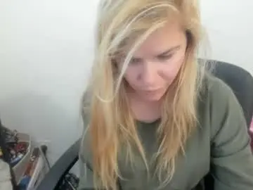 Chaturbate Private Sex Chat of artsyandcraftsy_