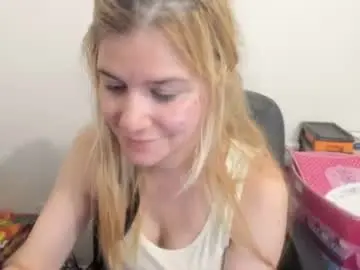 Chaturbate Best Webcam of artsyandcraftsy_