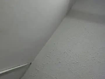Chaturbate Live Sex Cam of honey__kiss