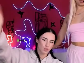 Chaturbate Live Sex of vaiolet_lovely
