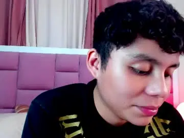 Chaturbate Best live sex cam show of chico_medusa