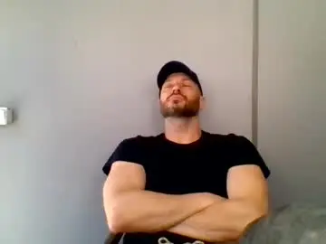 Chaturbate Live Porn of titan_heart