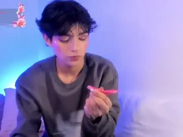 Chaturbate Live Sex Cam of ale_aurarashii