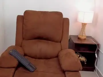 Chaturbate Live Sex Cam of chris_arthus