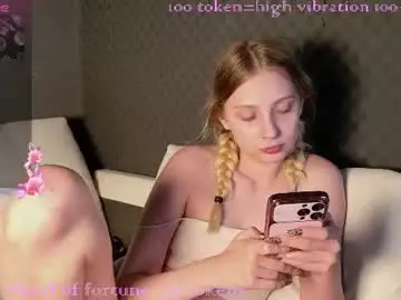 Chaturbate Best live sex cam show of fluffy_cloude