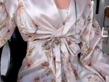 Chaturbate Free Porn Cam of mialaurence_