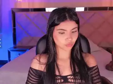 Chaturbate Free Porn Cam of mialaurence_