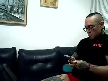 Chaturbate Live Sex of ayrton_naffah2
