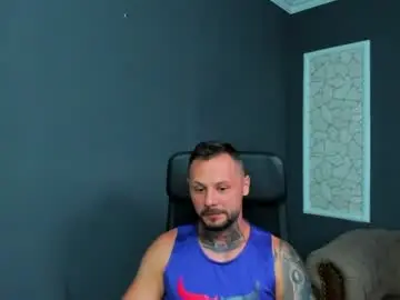Chaturbate Sex Cam of brianhunts