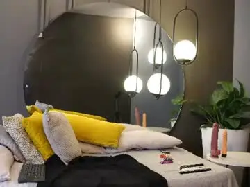 Chaturbate Best live sex cam show of ariaa_isabell