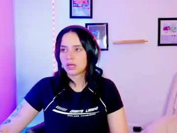 Chaturbate Best live sex cam show of emily_lindey_