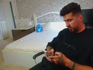 Chaturbate Sex Cam of loganstroud