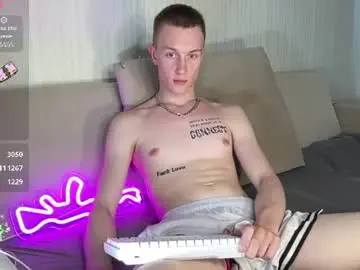 Chaturbate Best live sex cam show of travis_gracile