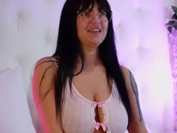 Chaturbate Live Sex Cam of your_bustygirl