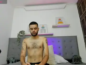 Chaturbate Nude Webcam of elliot_flame