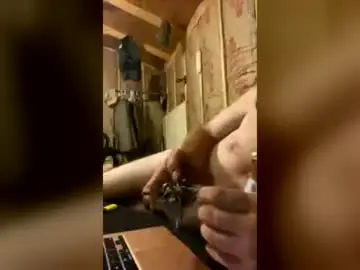 Chaturbate Live Porn of hisbuttfuckd