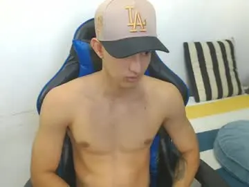 Chaturbate Live Sex Cam of jake_shadow14