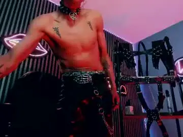 Chaturbate Live Sex Cam of maximoking26