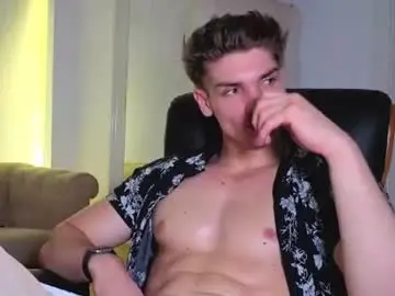 Chaturbate Nude Webcam of maxkaiden