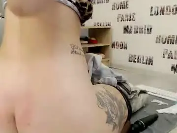 Chaturbate Live Sex of sweetdaiana23
