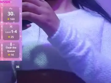 Chaturbate Live Sex Cam of quee_tiana