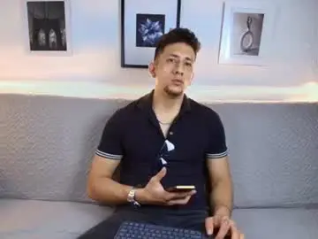 Chaturbate Live Sex of emiliocum_24