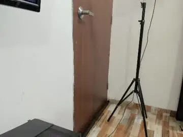 Chaturbate Best live sex cam show of blaack_and_white