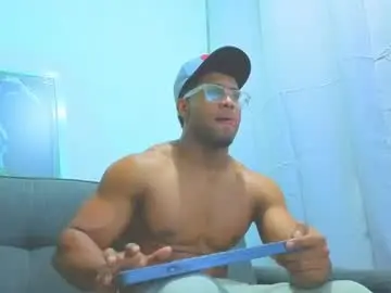 Chaturbate Live Sex Cam of dany_dryy