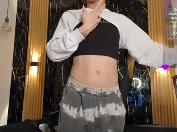 Chaturbate Live Sex Cam of bella_salvatore