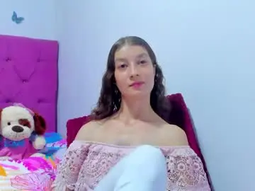 Chaturbate Live Sex Cam of miavolkova_