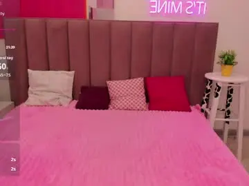 Chaturbate Best live sex cam show of mila_stunning