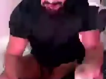 Chaturbate Adult Webcams of beard_top_guy