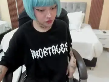 Chaturbate Sex Chat of bela_craxkerr