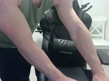 Chaturbate Live Sex Cam of theguyfrombehind