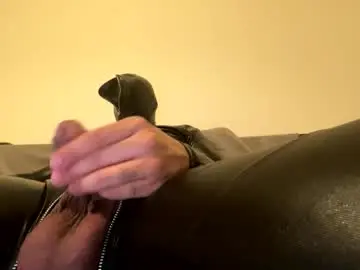Chaturbate Live Sex Cam of angel_bond